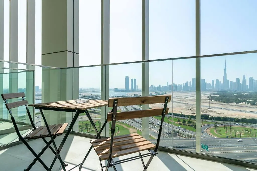 Burj Khalifa View - 1Bedroom - Pool & Gym Dubai Apartment